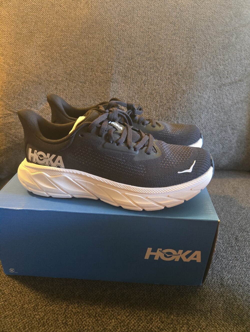 Hoka Arahi 7 - Womans 6.5